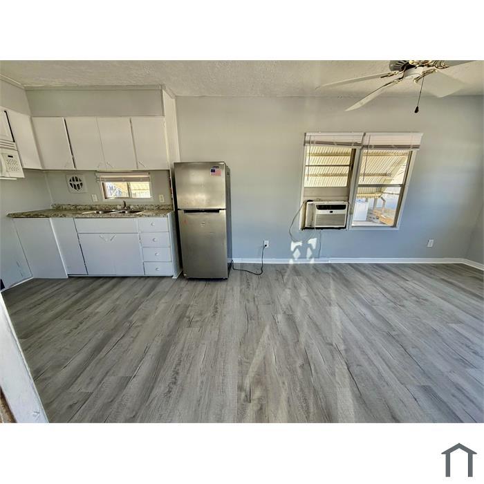 Sterlingwood second listing photo 3